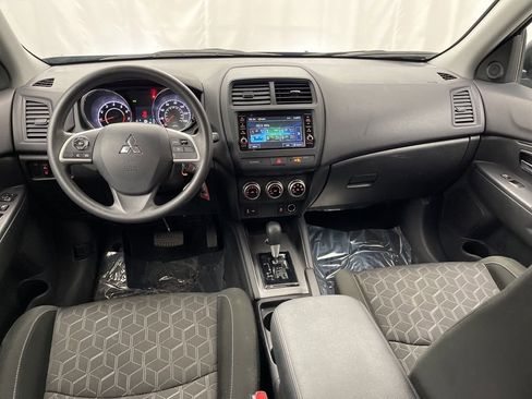 Used 2024 Mitsubishi Outlander Sport ES image 9