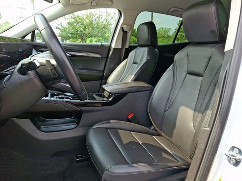 Used 2024 Buick Envision Preferred AWD/4WD image 13