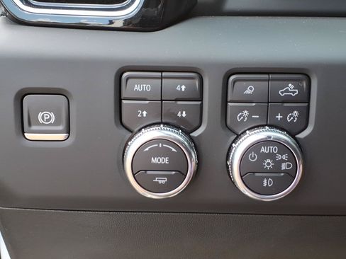 Used 2024 GMC Sierra 1500 Denali Ultimate AWD/4WD image 24