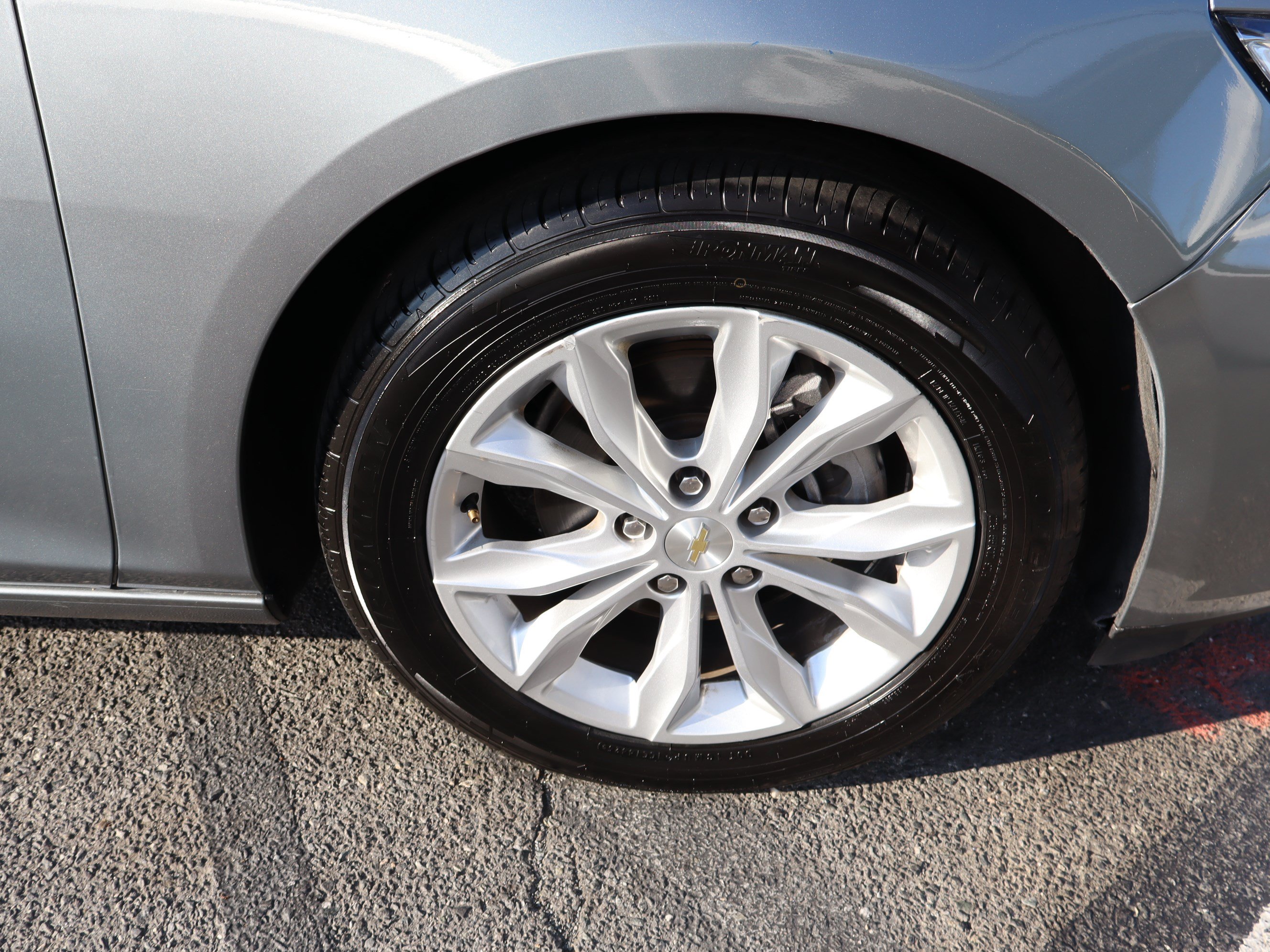 Used 2024 Chevrolet Malibu LT FWD image 35