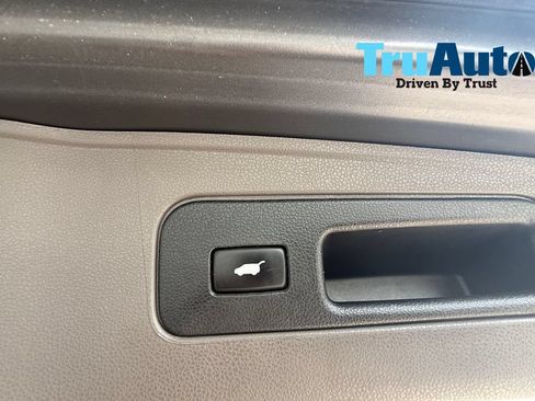 Used 2014 Honda Odyssey EX-L image 16