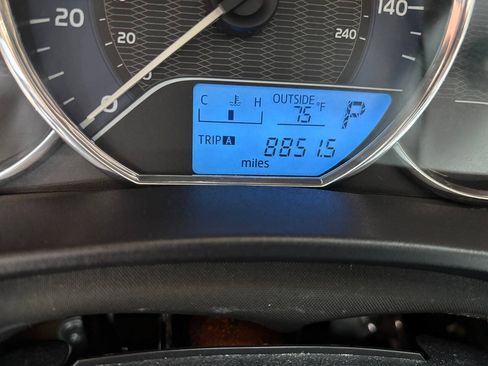 Used 2015 Toyota Corolla LE FWD image 28