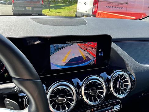 Used 2023 Mercedes-Benz GLA 250 4MATIC image 23