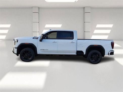 New 2026 GMC Sierra 2500 AT4 image 2