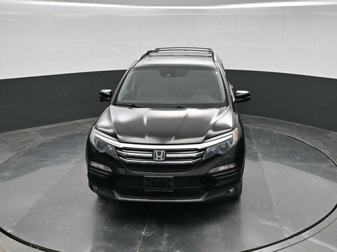 Used 2017 Honda Pilot Touring image 23