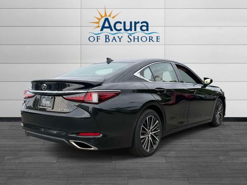Used 2024 Lexus ES 350 w/ Premium Package FWD image 6