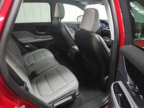 Used 2021 Lincoln Corsair AWD w/ Premium Package image 15