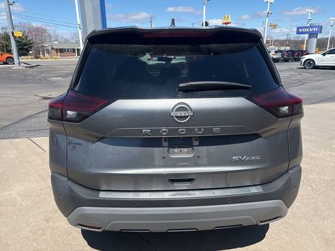 Used 2022 Nissan Rogue SV w/ SV Premium Package image 7