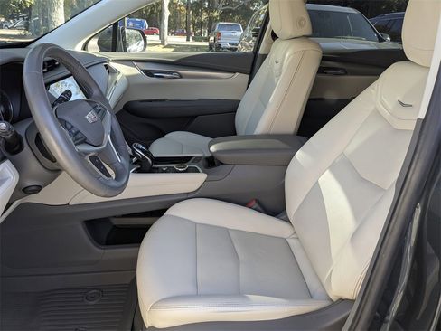 Used 2021 Cadillac XT5 Premium Luxury w/ LPO, Floor Liner Package image 24