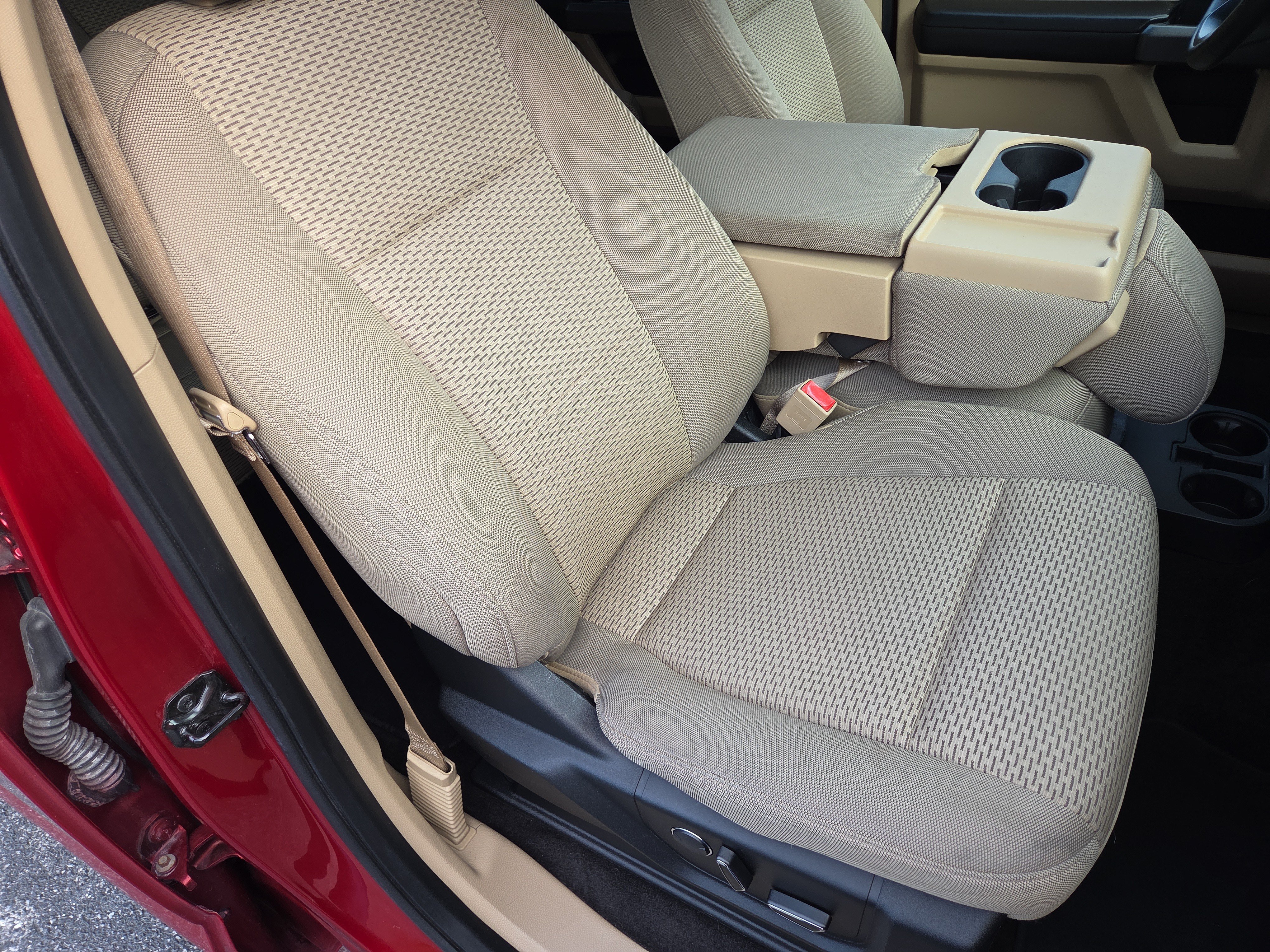 Used 2018 Ford F150 XLT w/ Equipment Group 302A Luxury AWD/4WD image 17