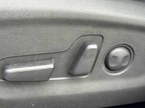 Used 2018 Hyundai Tucson SEL image 18