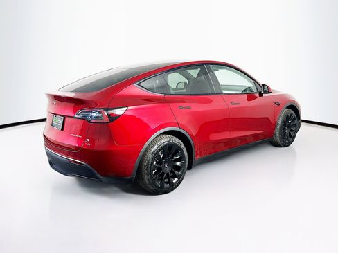 Used 2024 Tesla Model Y Long Range image 9