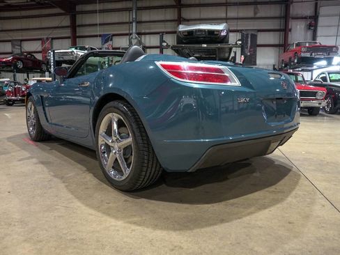 Used 2007 Saturn Sky w/ Premium Trim Pkg image 6