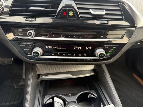 Used 2019 BMW 640i Gran Turismo xDrive w/ M Sport Package AWD/4WD image 15