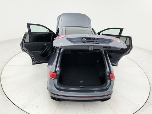 Used 2023 Volkswagen Tiguan SE R-Line image 22