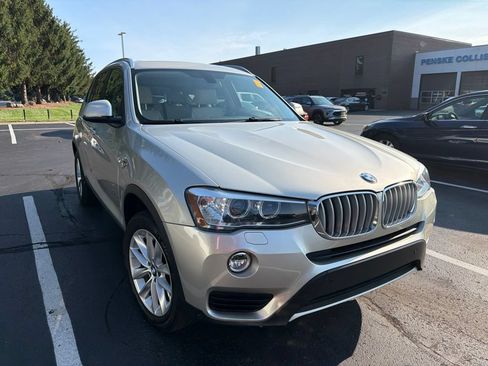 Used 2016 BMW X3 xDrive28i AWD/4WD image 4