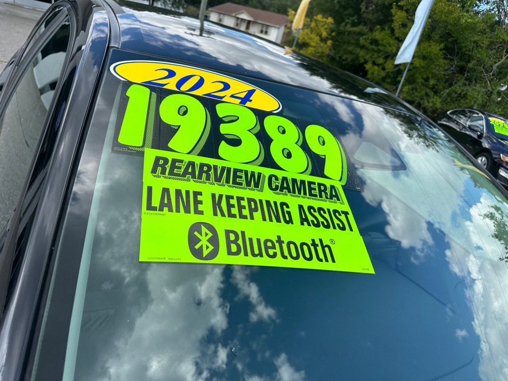 Used 2024 Toyota Corolla LE FWD image 23