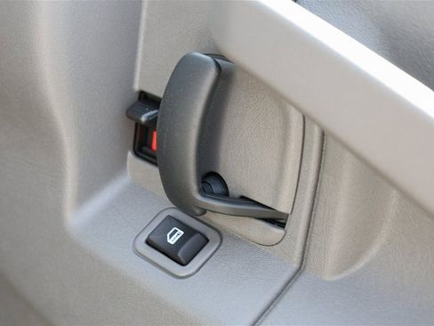 New 2025 Chevrolet Express 3500 RWD image 21