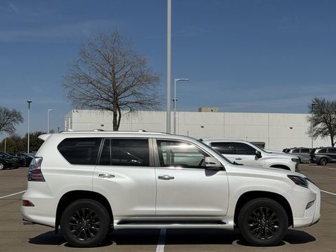 Used 2023 Lexus GX 460 Premium w/ Premium Plus Package image 3
