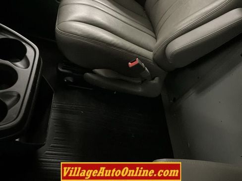 Used 2021 Chevrolet Express 2500 Extended w/ Driver Convenience Package RWD image 18