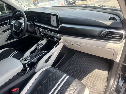 Used 2024 Kia Telluride S w/ S Sunroof Package FWD image 23