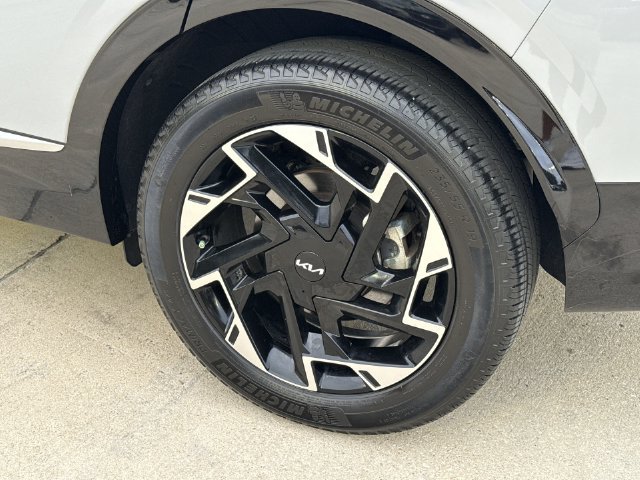 Used 2023 Kia Sportage SX AWD/4WD image 11