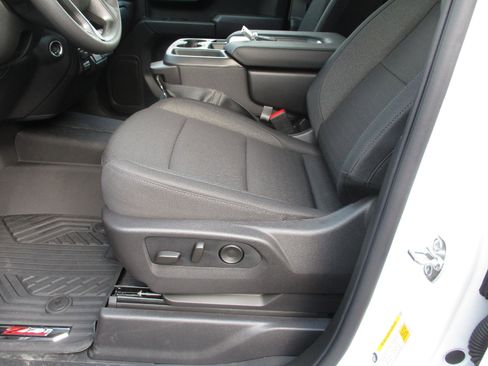 New 2026 Chevrolet Silverado 1500 Custom Trail Boss w/ Dark Appearance Package AWD/4WD image 11