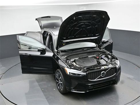 Used 2024 Volvo XC60 B5 Plus w/ Climate Package image 47
