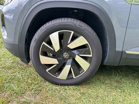 Used 2025 Volkswagen Atlas Cross Sport SEL image 50