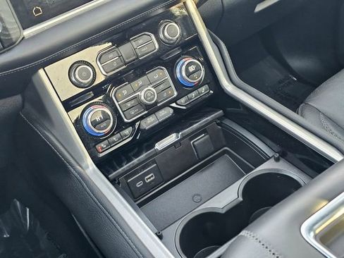 Used 2023 GMC Yukon XL Denali w/ Denali Reserve Package image 41