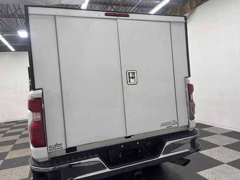 Used 2022 Chevrolet Silverado 2500 LT AWD/4WD image 3