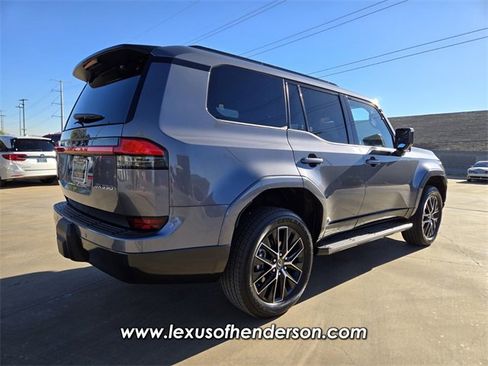 Used 2026 Lexus GX 550 w/ Cold Area Package image 6