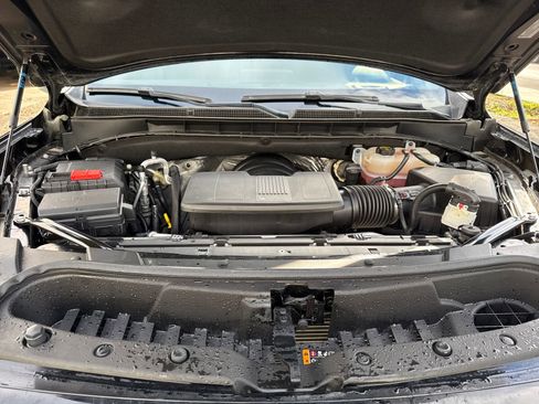 Used 2024 GMC Yukon SLE w/ Gmc Pro Safety Plus Package image 22