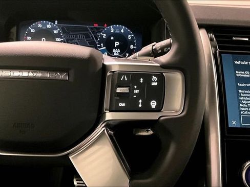 Certified 2025 Land Rover Discovery Dynamic SE AWD/4WD image 20