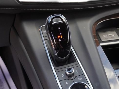 Used 2024 Cadillac Escalade ESV Premium Luxury Platinum image 27