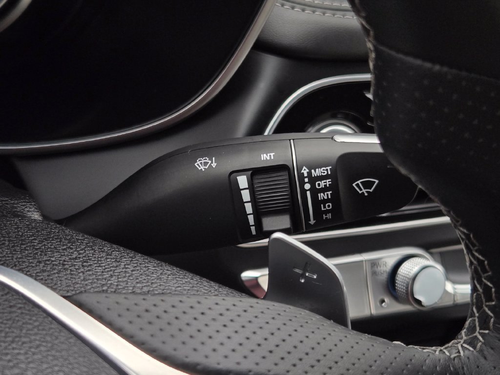 Used 2023 Genesis G70 2.0T RWD image 24