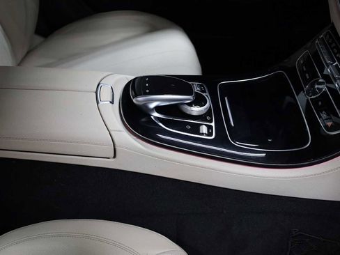 Used 2017 Mercedes-Benz E 300 4MATIC image 20