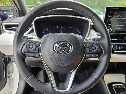 Used 2022 Toyota Corolla XSE FWD image 23