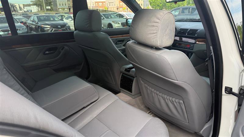 Used 2003 BMW 540i Sedan RWD image 19