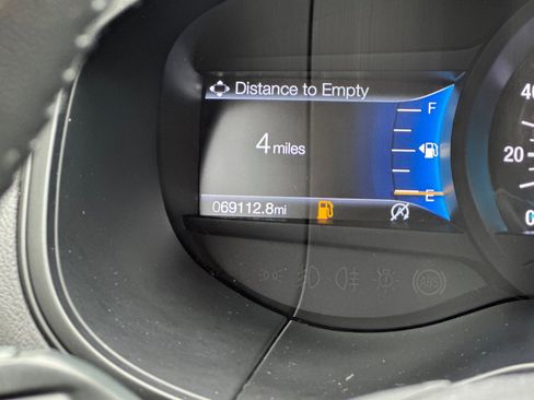 Used 2022 Ford Edge Titanium w/ Equipment Group 301A image 23