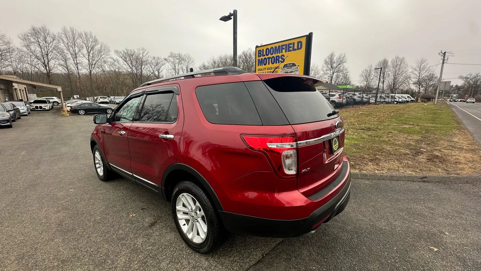 Used 2014 Ford Explorer XLT AWD/4WD image 7