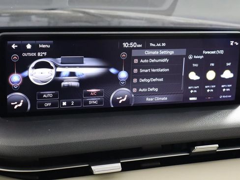 Used 2023 Genesis GV70 2.5T AWD/4WD image 36