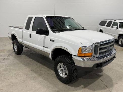 Used 2000 Ford F250 XLT image 6