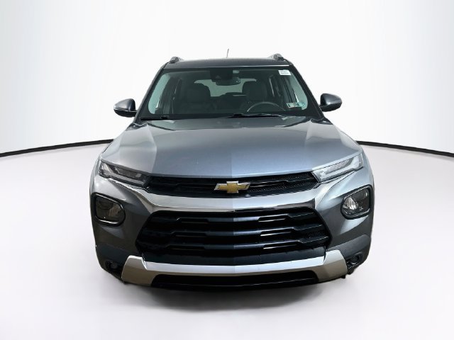 Used 2021 Chevrolet TrailBlazer LT w/ Convenience Package FWD image 2