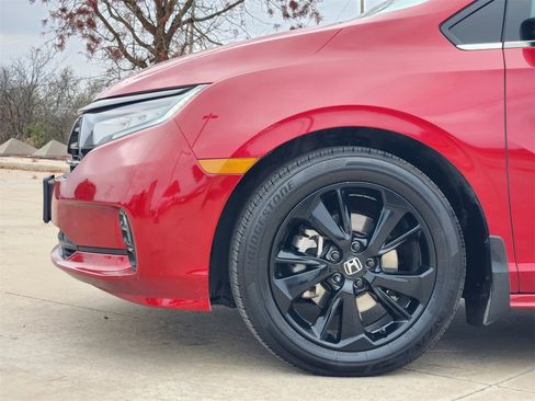 Certified 2023 Honda Odyssey Sport image 8