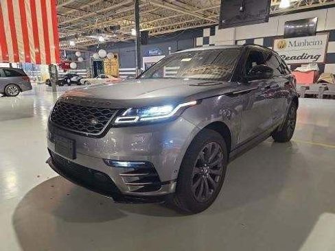 Used 2019 Land Rover Range Rover Velar R-Dynamic SE image 2