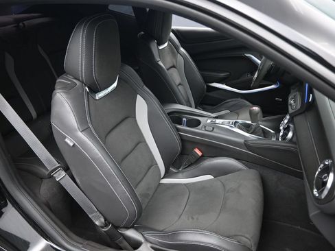 Used 2022 Chevrolet Camaro SS RWD image 30