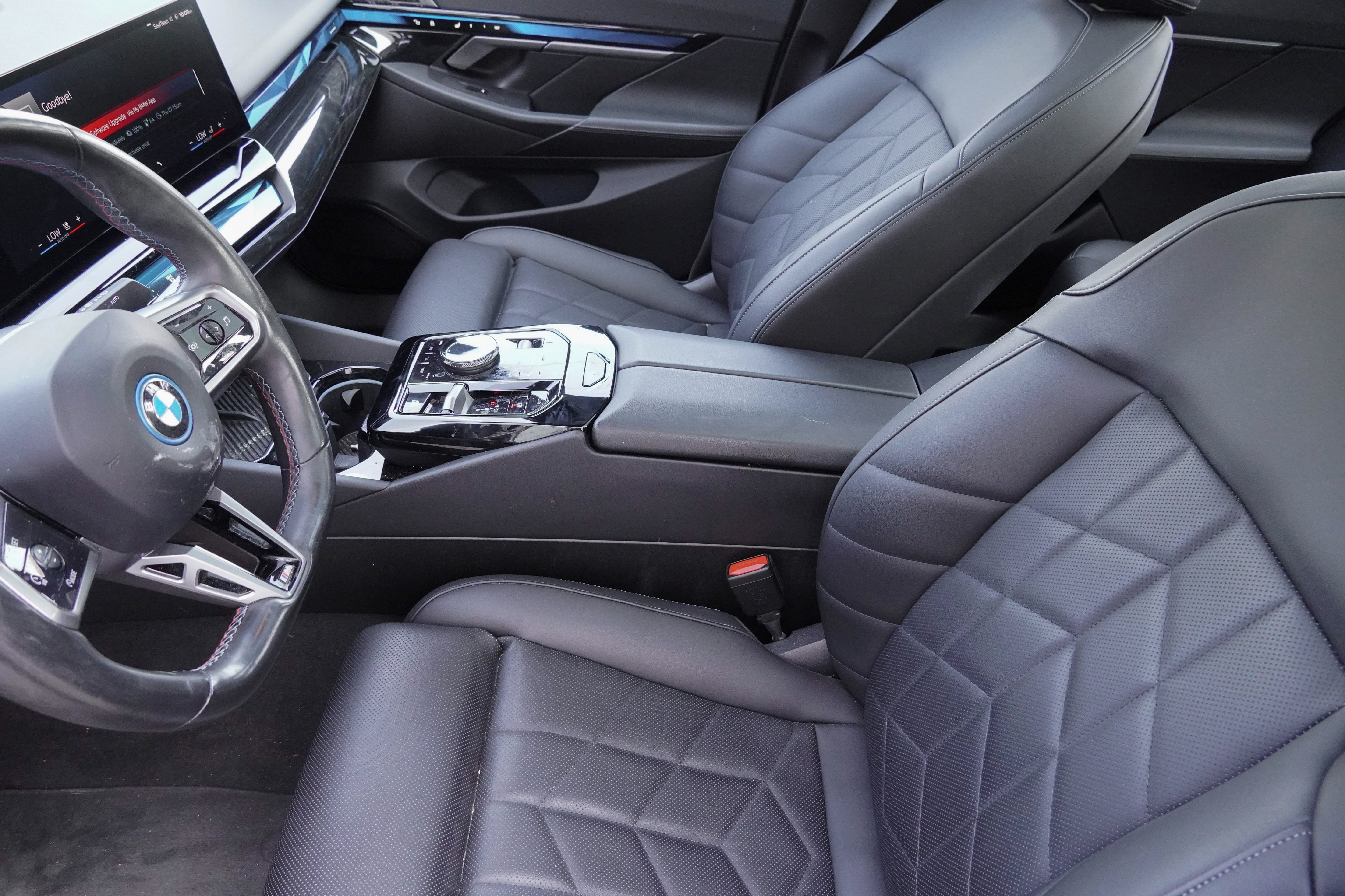 Used 2024 BMW i5 M60 w/ Premium Package AWD/4WD image 11