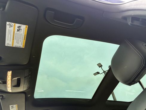 Used 2021 Mercedes-Benz GLC 63 AMG 4MATIC image 45