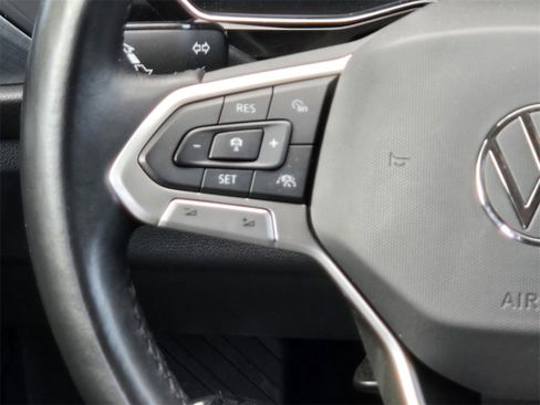 Used 2022 Volkswagen Jetta SE image 14